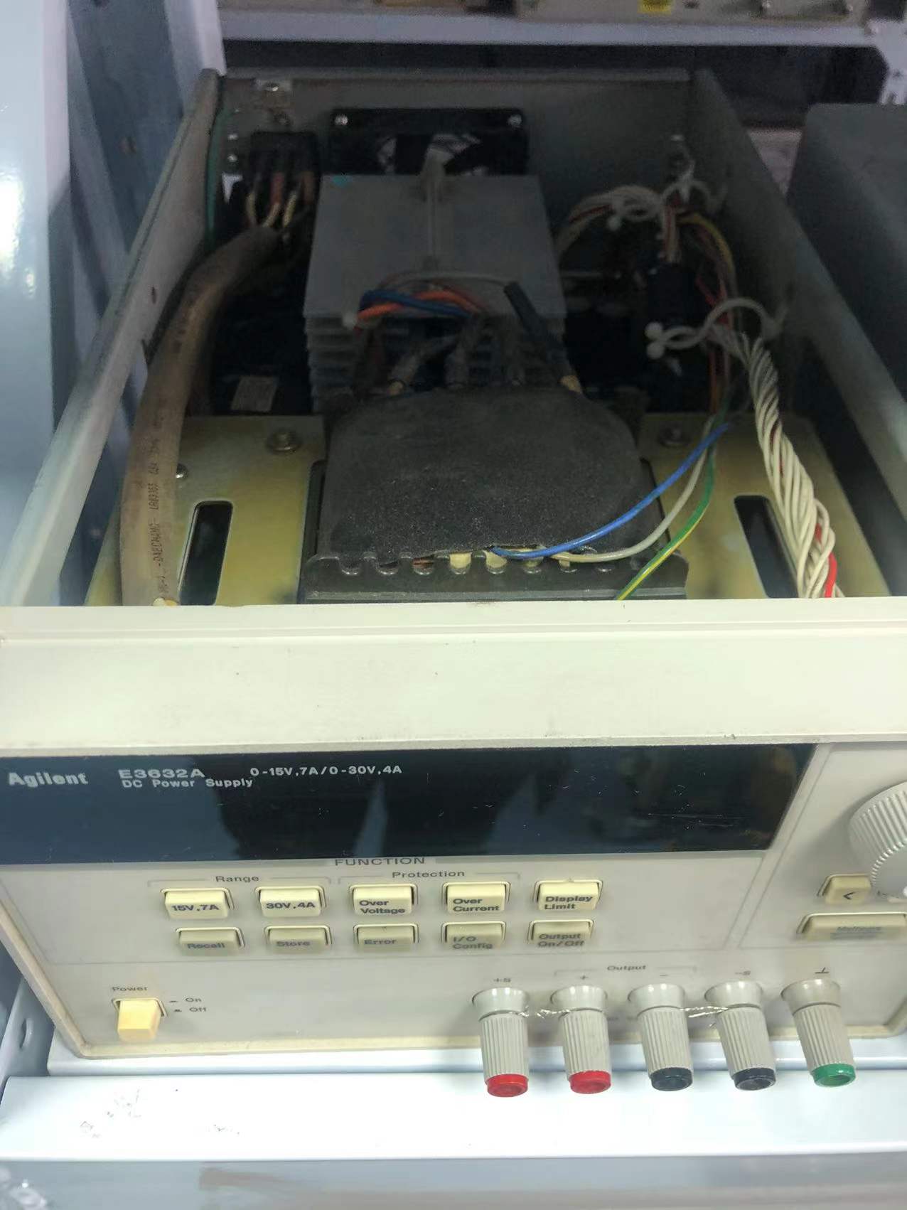 624131b5ebbec.jpg E3634A E3637A E3648A E3649A電源1.jpg