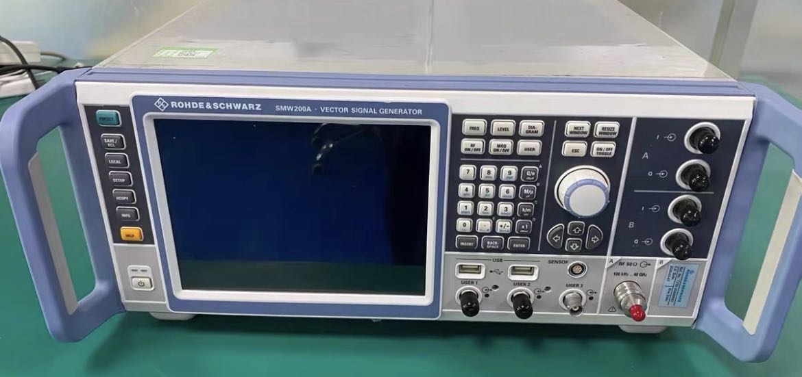 6244fc80760b5.jpg SMW200A.jpg