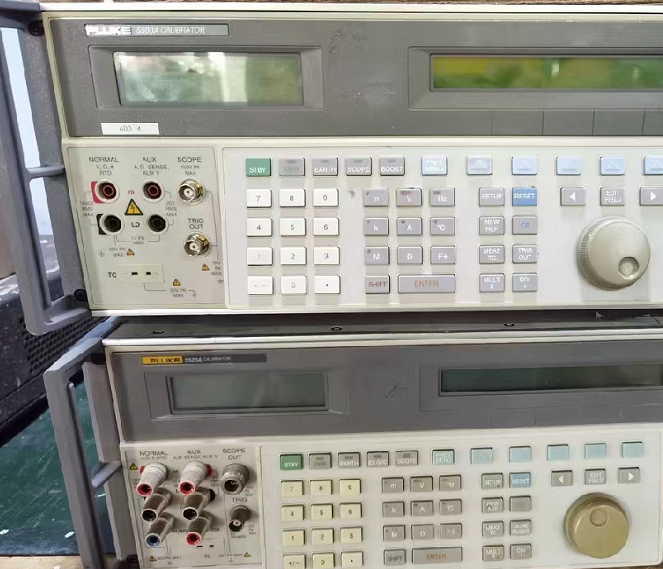 63800fbd4f102.png 校準儀FLUKE5500A 5520A.png