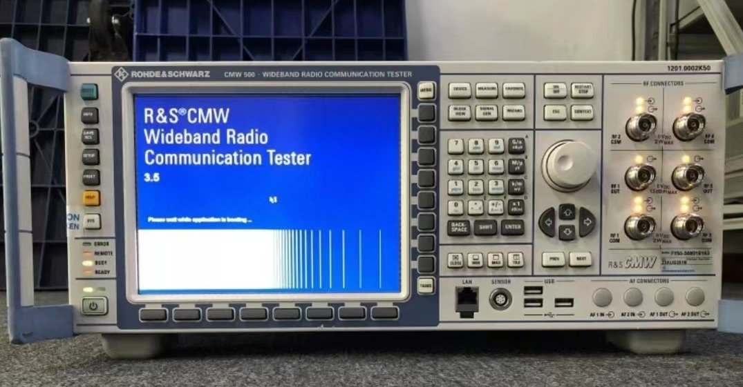 63be1604b9bce.jpg 綜測CMW500 3.jpg