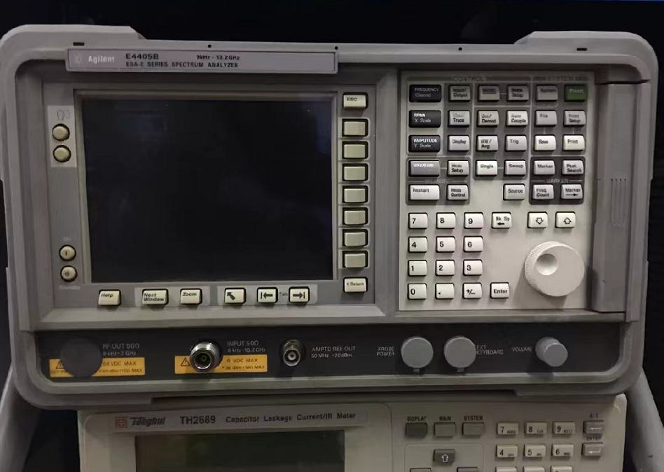 6490f4f0b3cf4.png 頻譜E4405B 6.png