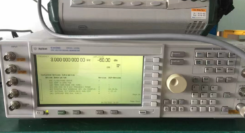 65234ad6e5230.png 信號源E4438C 2.png