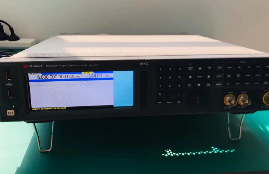 652742a5d0db8.png 信號源N5182B 4.png