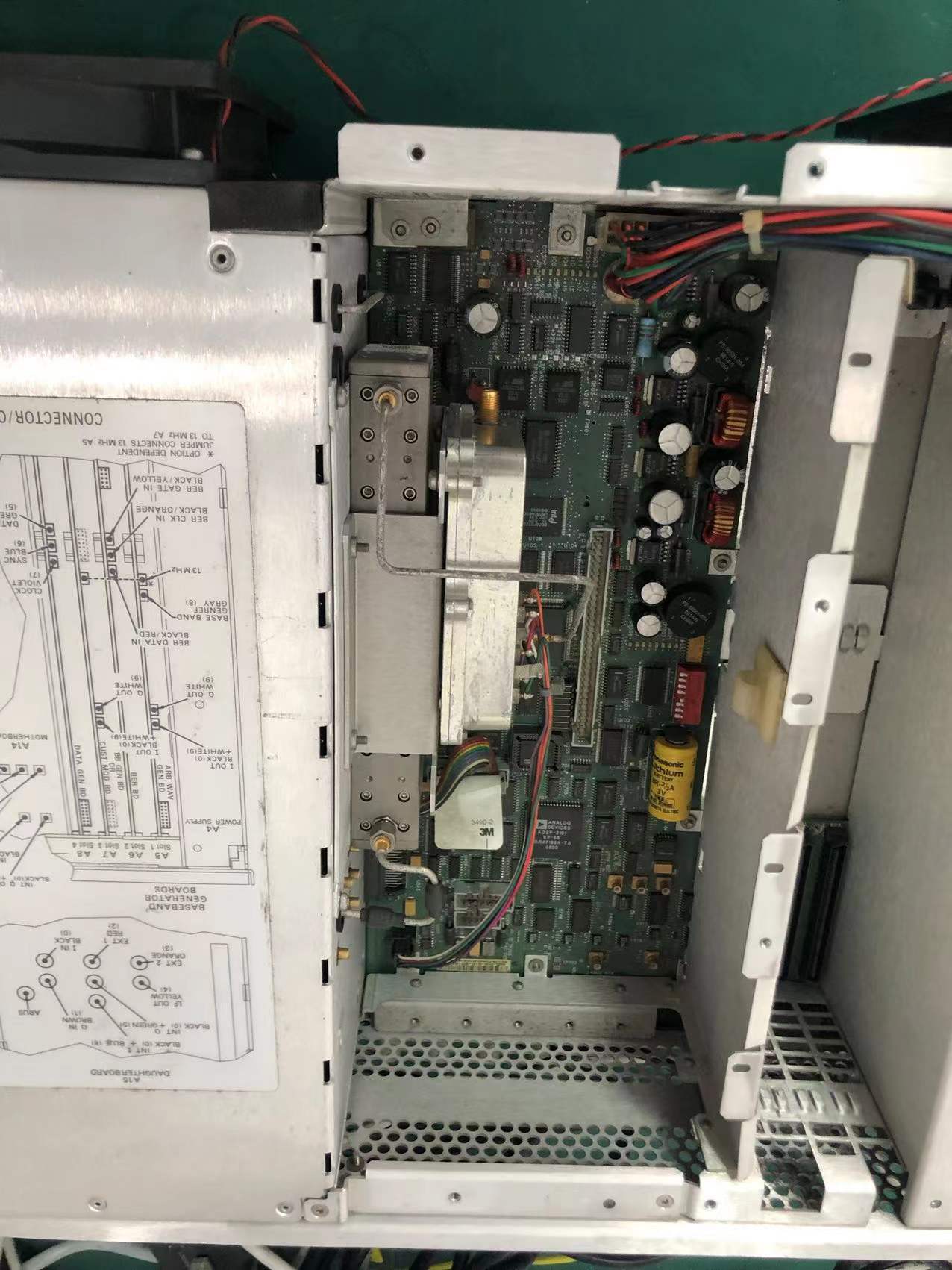 65a4c99b6dac4.jpg 維修信號(hào)源E4421B 2.jpg